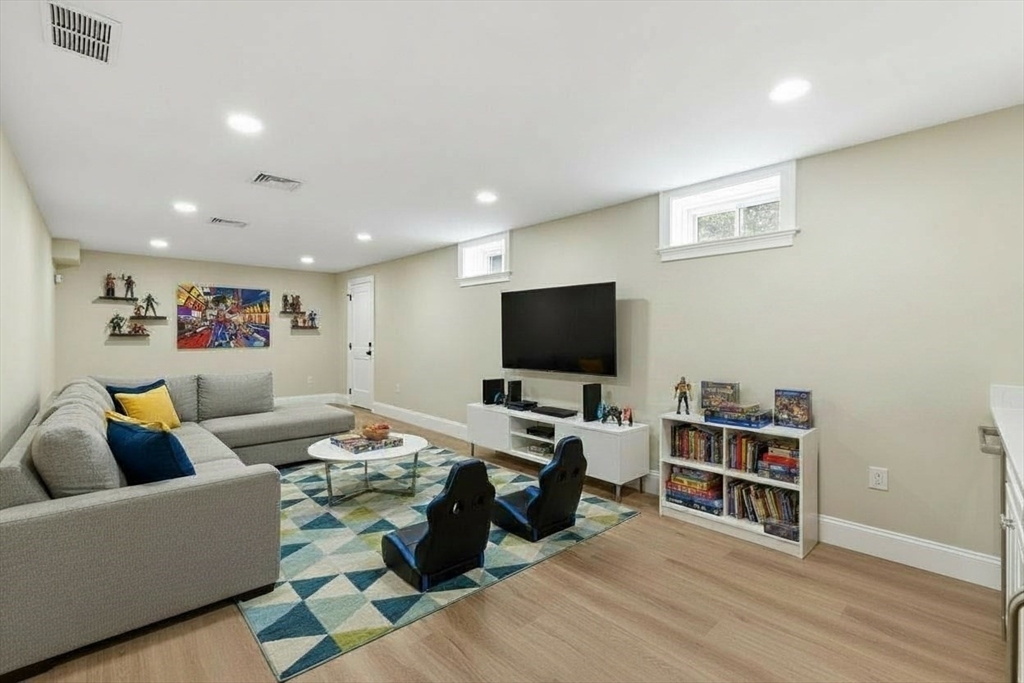 167 Burlington Street