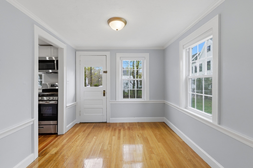 991-993 Massachusetts Ave