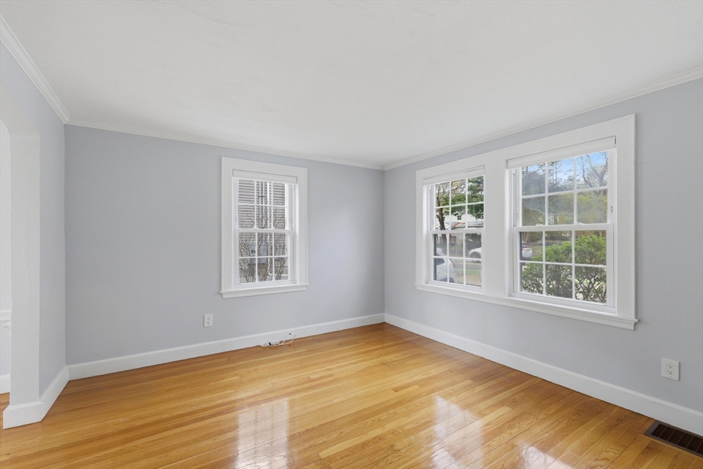 991-993 Massachusetts Ave