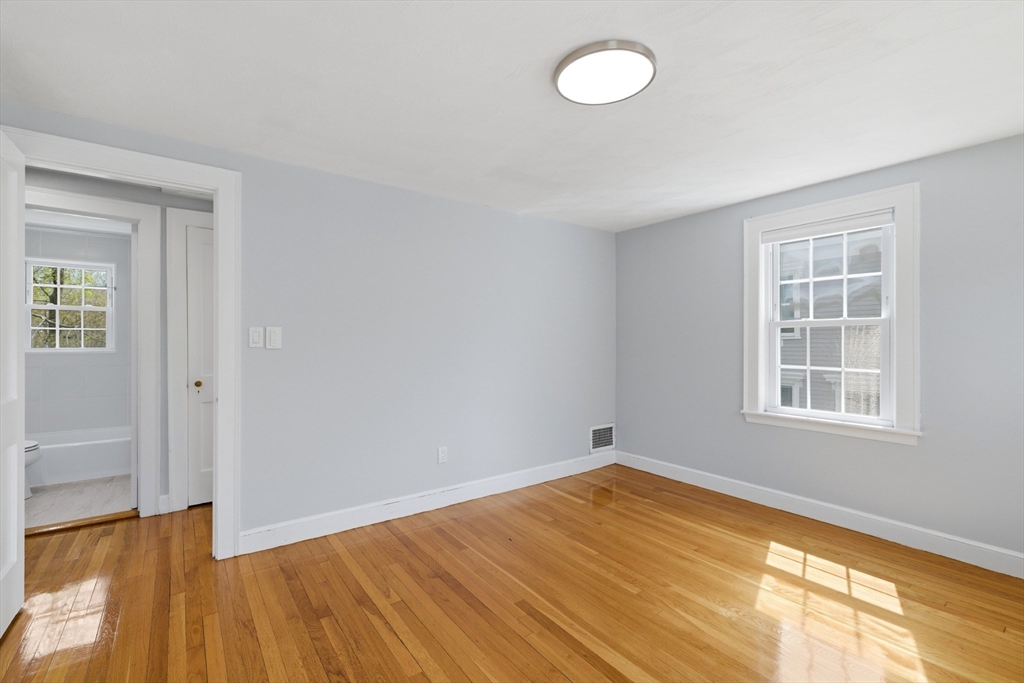 991-993 Massachusetts Ave