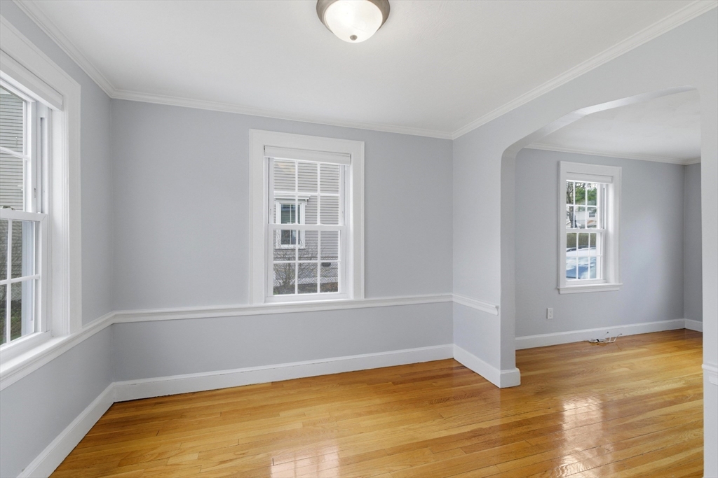 991-993 Massachusetts Ave