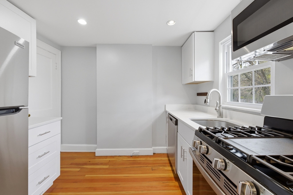 991-993 Massachusetts Ave