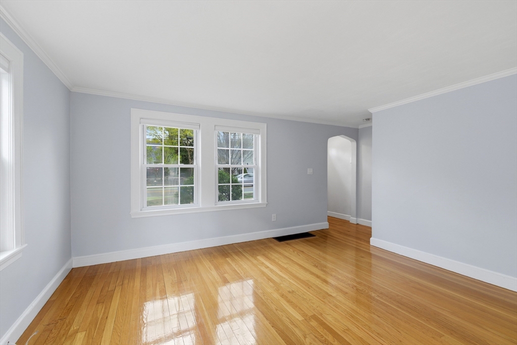 991-993 Massachusetts Ave