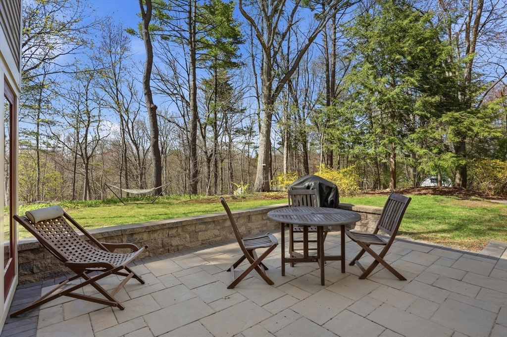 27 Tuttle Dr