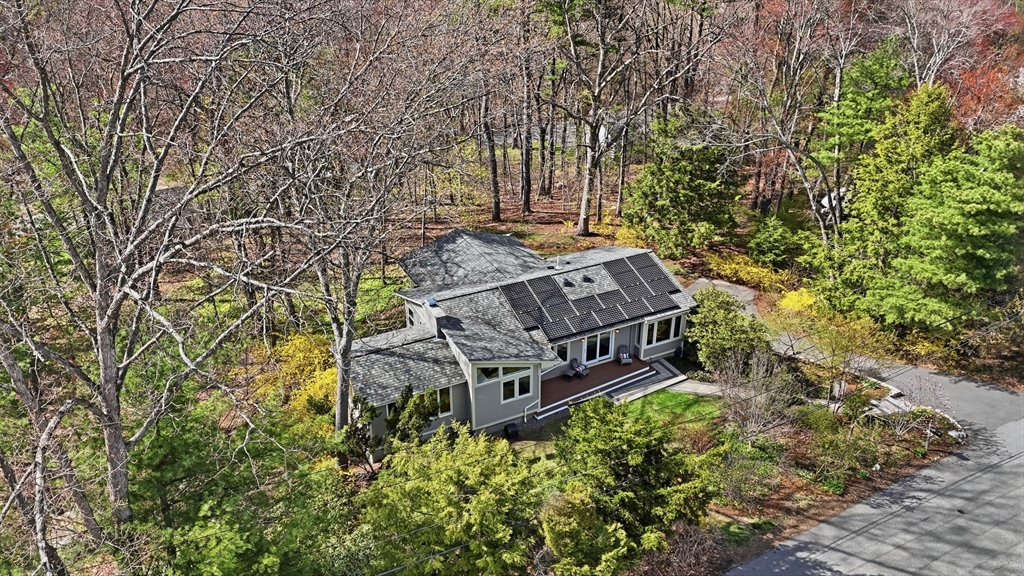 27 Tuttle Dr