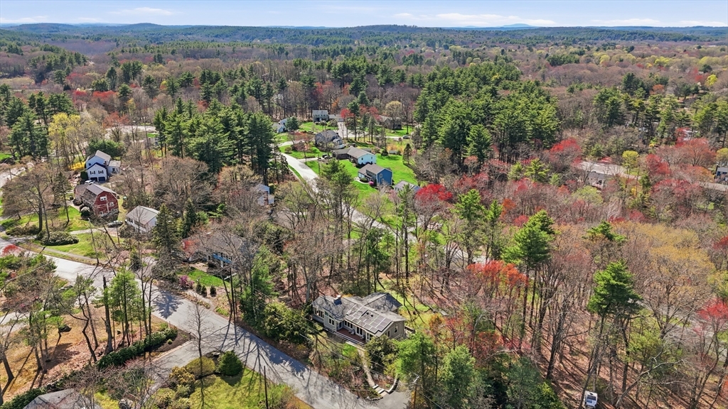 27 Tuttle Dr