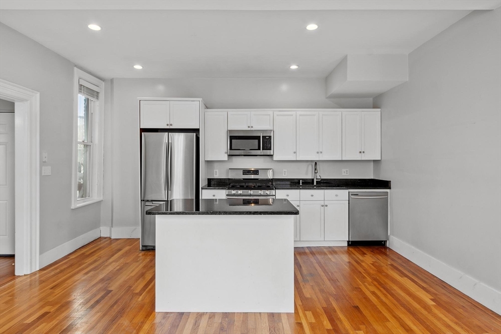126 Washington Ave # 2