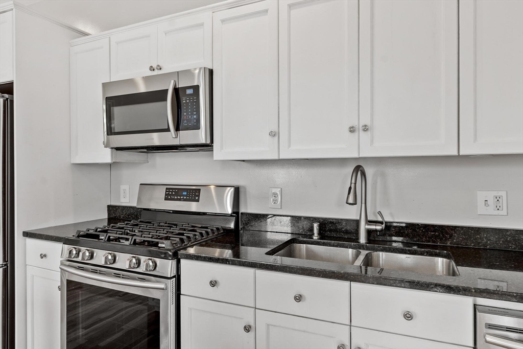 126 Washington Ave # 2
