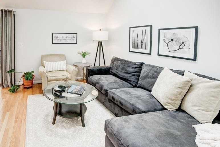 425 Great Elm Way # 425