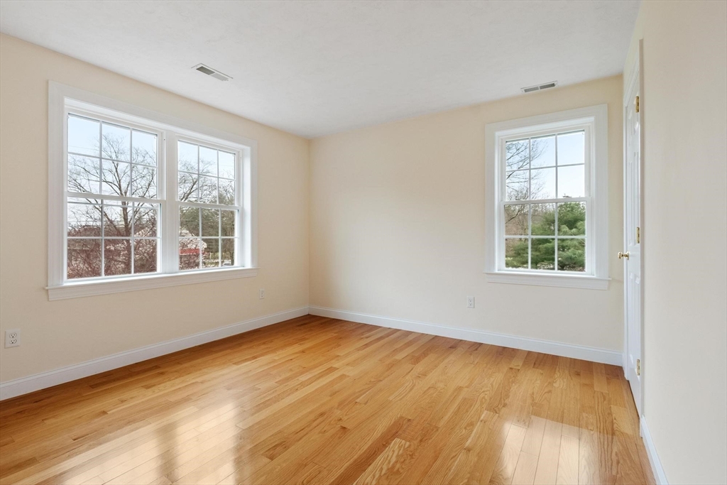 4 Henley Rd