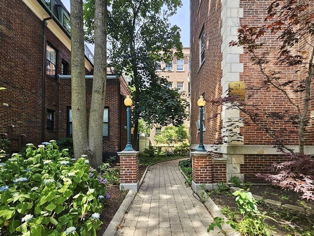 21 Chauncy St # 7