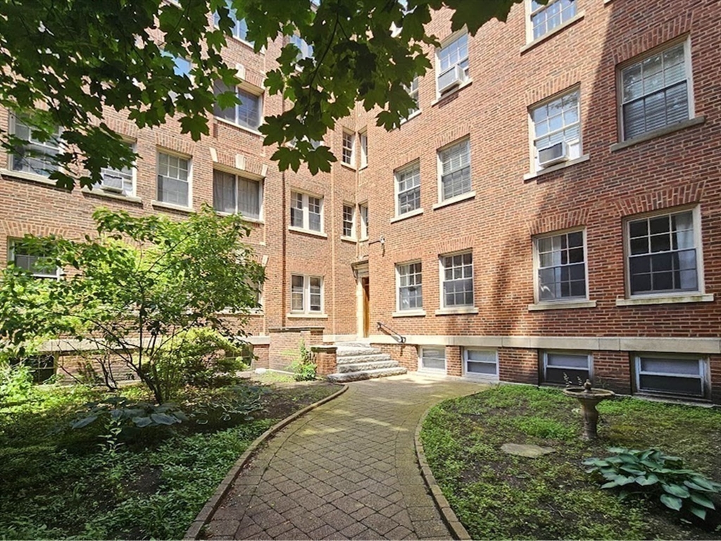 21 Chauncy St # 7