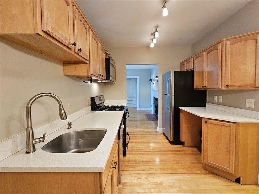 21 Chauncy St # 7