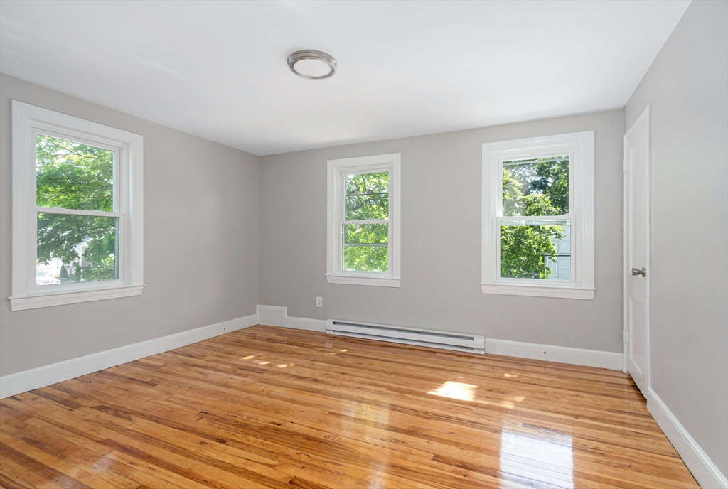25 Paragon Rd # 1