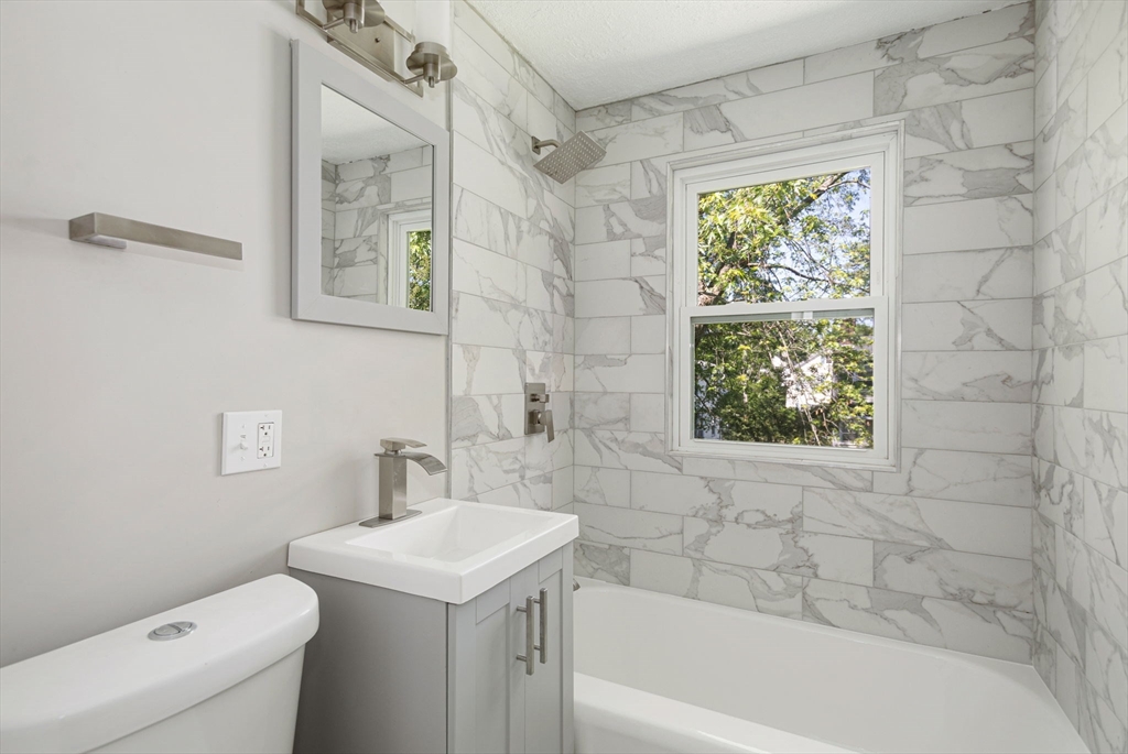 25 Paragon Rd # 1
