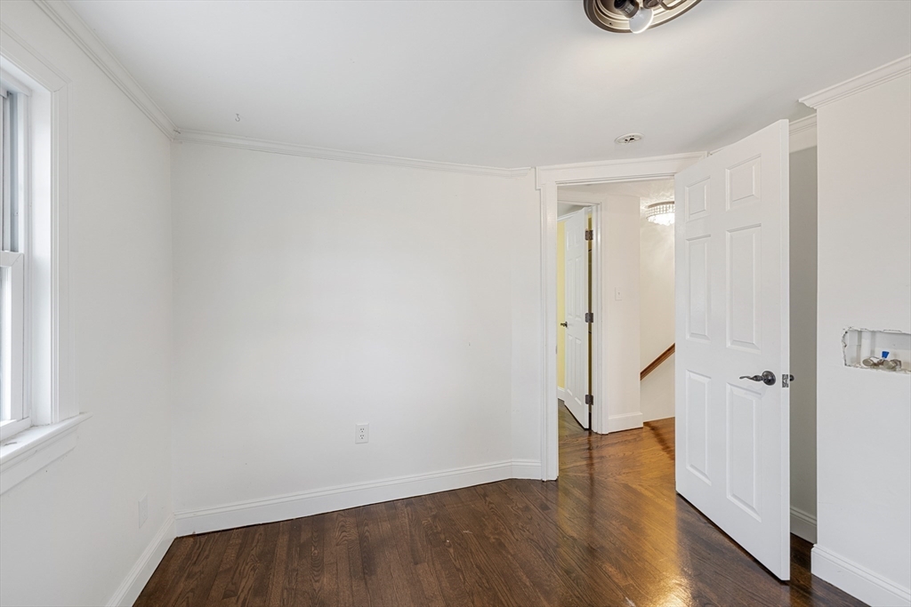 9 Glen Ave # A