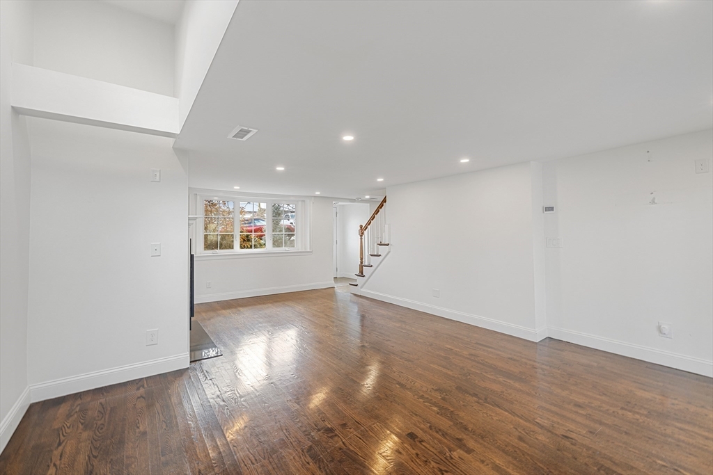 9 Glen Ave # A