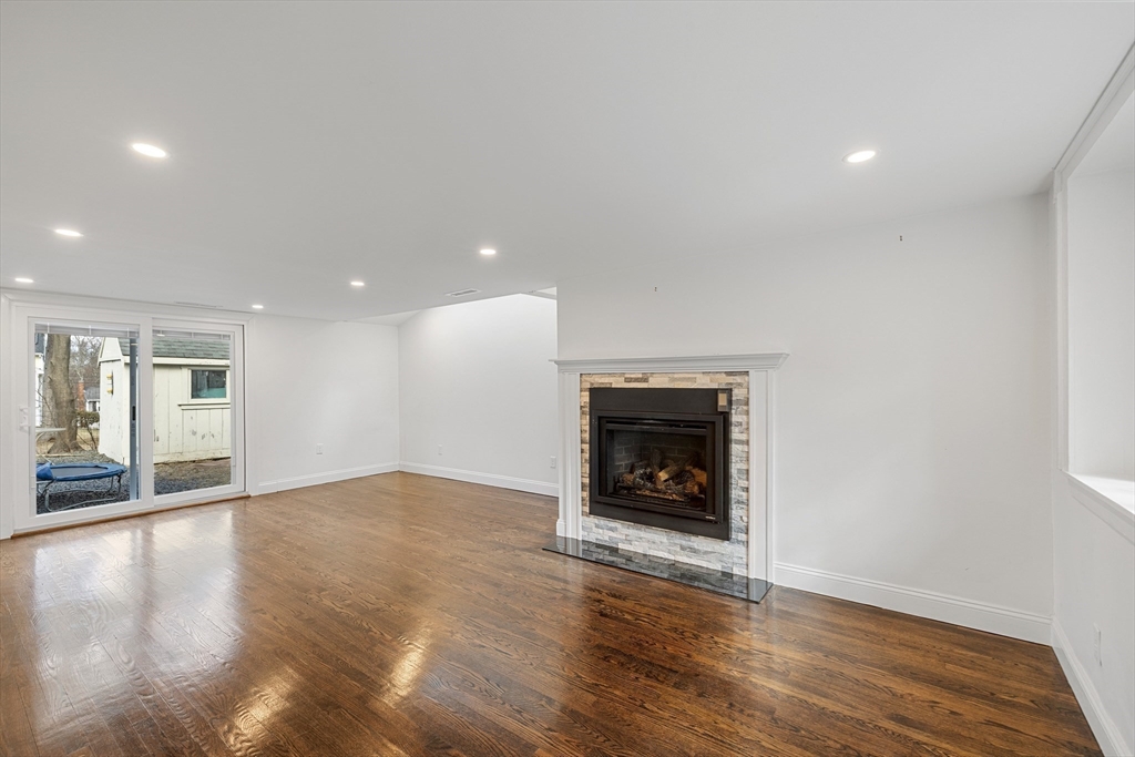 9 Glen Ave # A