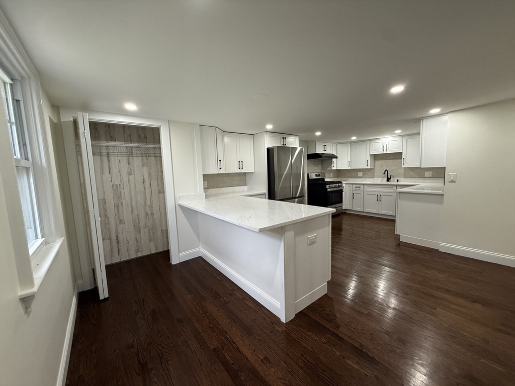 9 Glen Ave # A