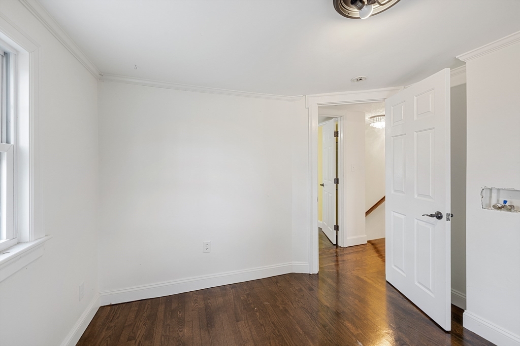 9 Glen Ave # A