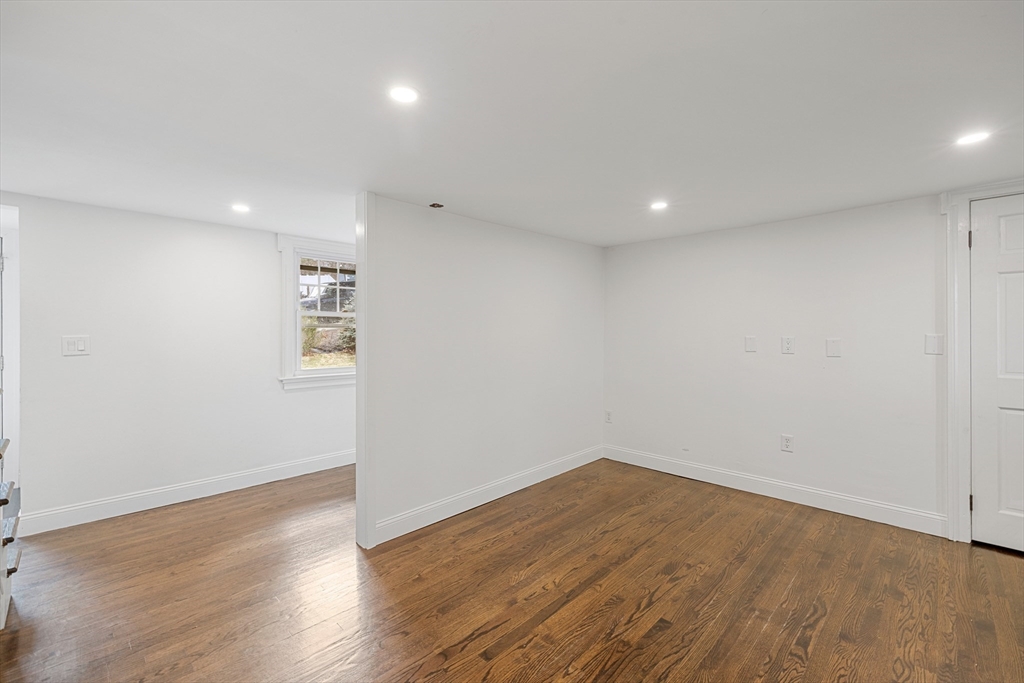 9 Glen Ave # A