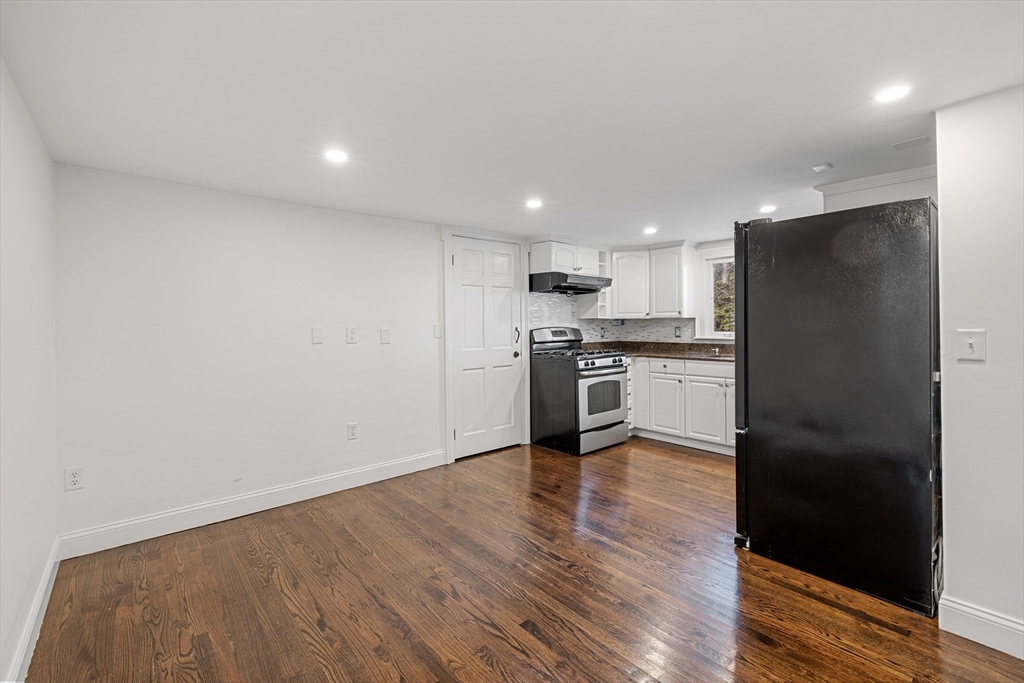 9 Glen Ave # A