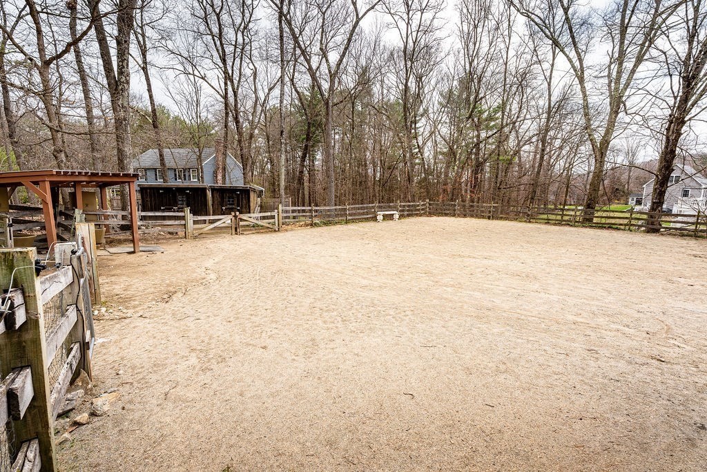975 Liberty Square Rd