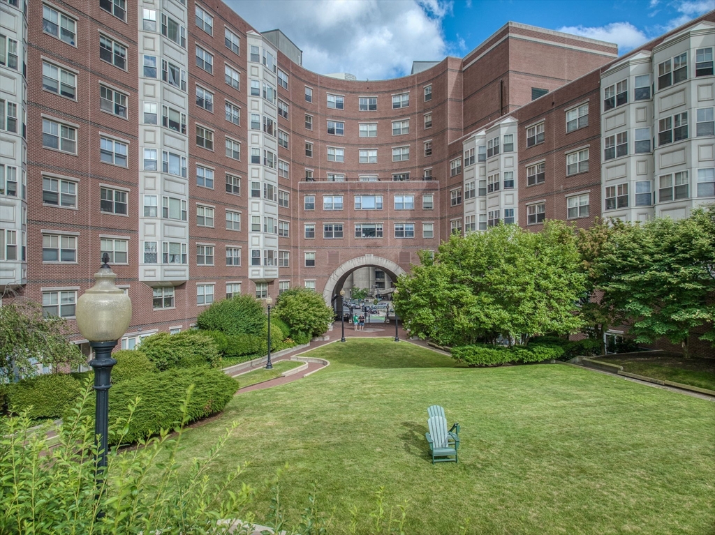 150 Staniford Street Unit: PH9