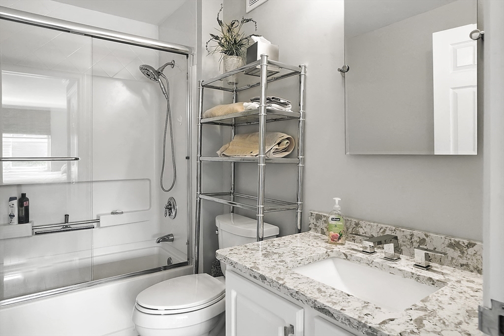 150 Staniford Street Unit: PH9