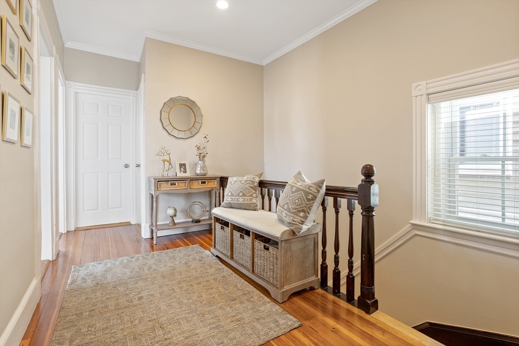 200 Emerson St Unit: 3 Penthouse
