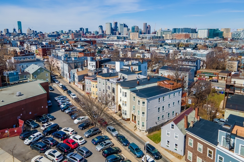 200 Emerson St Unit: 3 Penthouse