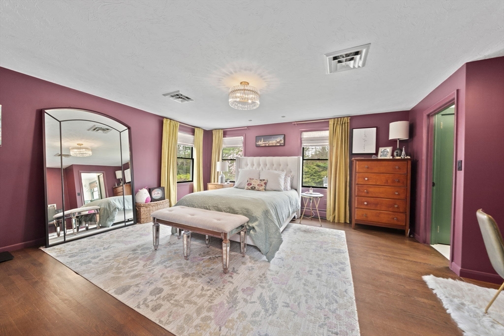 13 Woodvale Ave