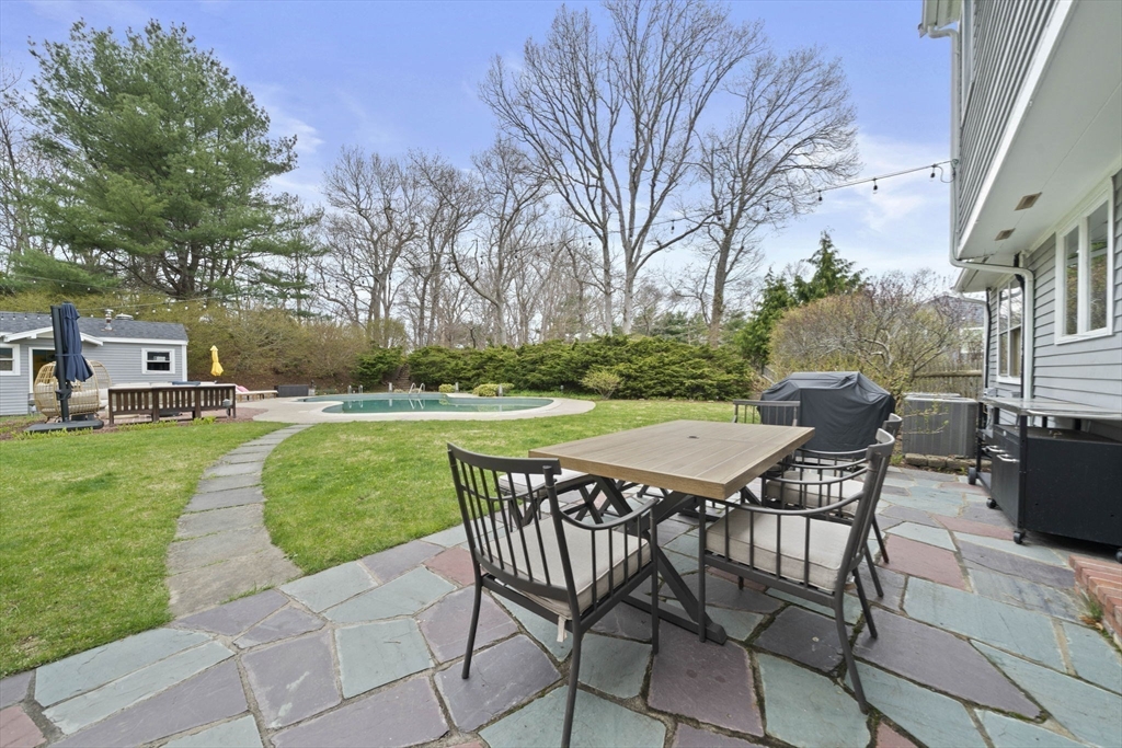 13 Woodvale Ave