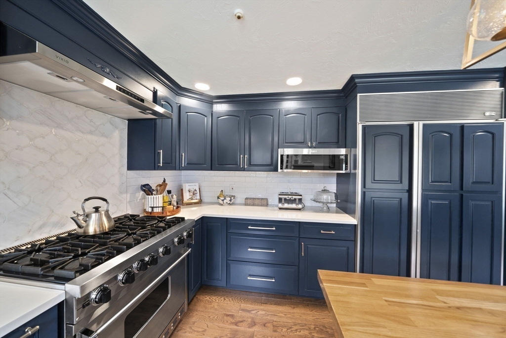 13 Woodvale Ave