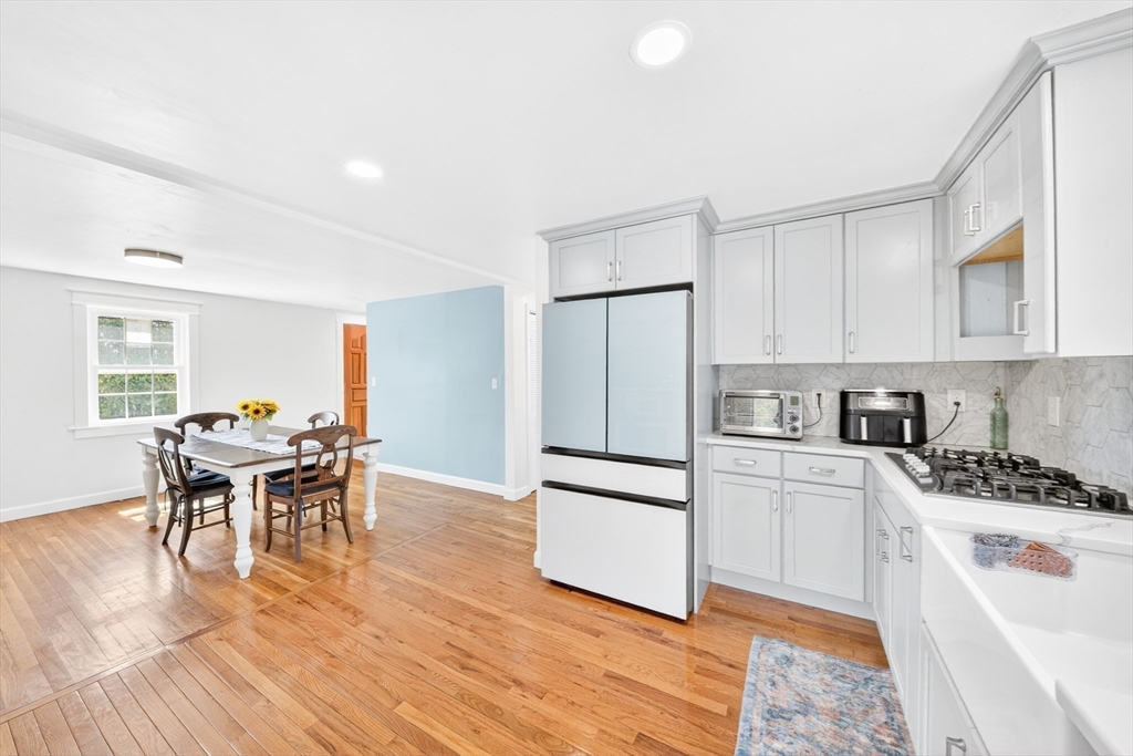 216 Hartford Ave