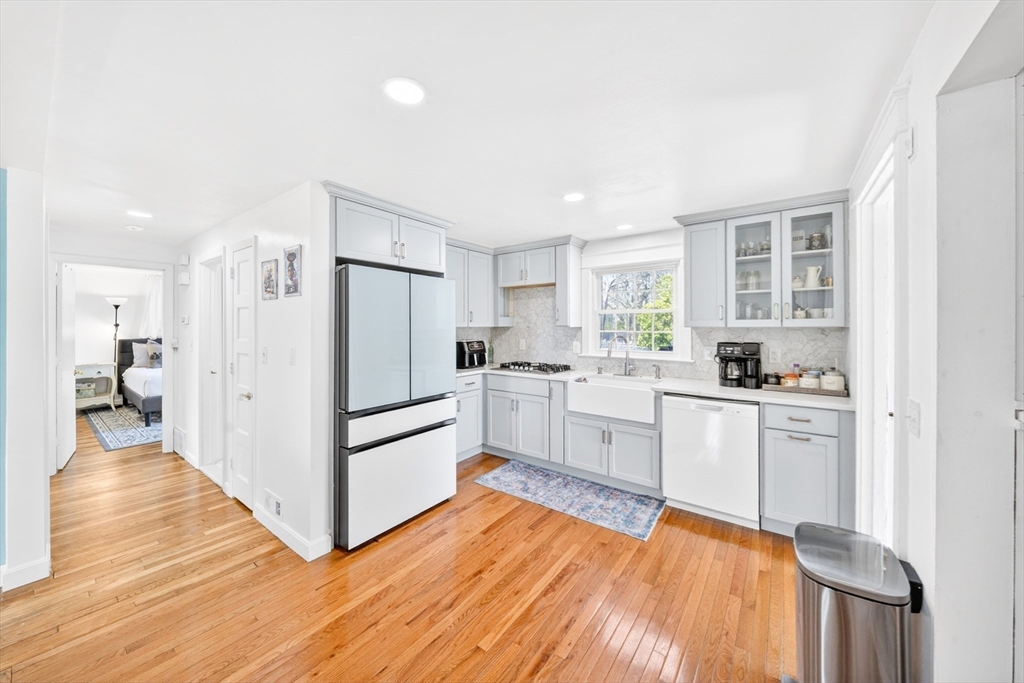 216 Hartford Ave