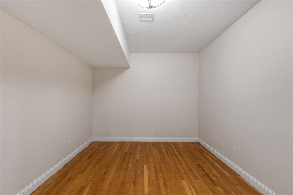 228 Devonshire Way