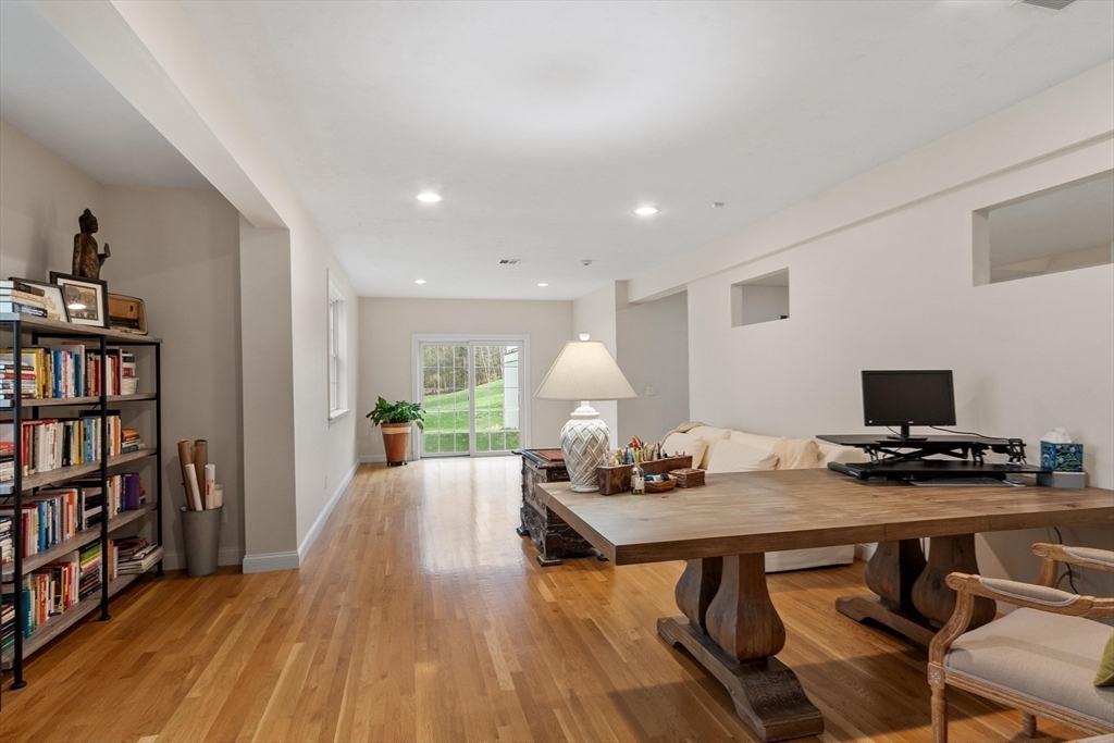 228 Devonshire Way