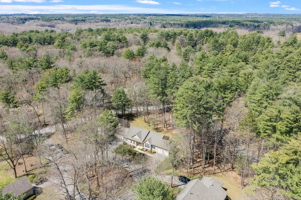 15 Pheasant Ln