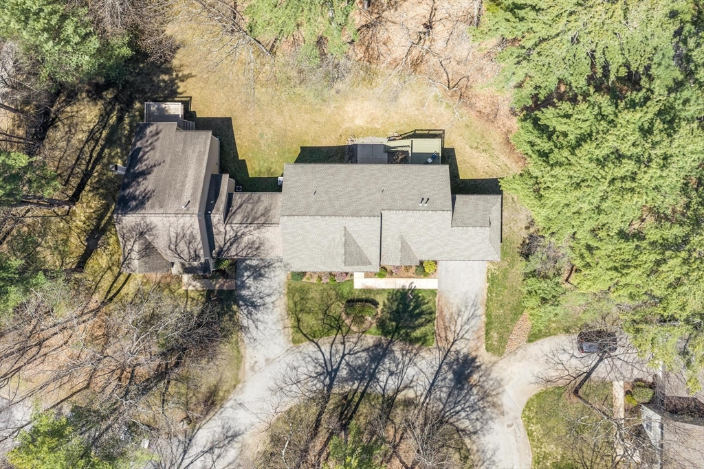 15 Pheasant Ln