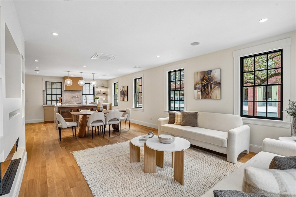 11 Mt Auburn St # A