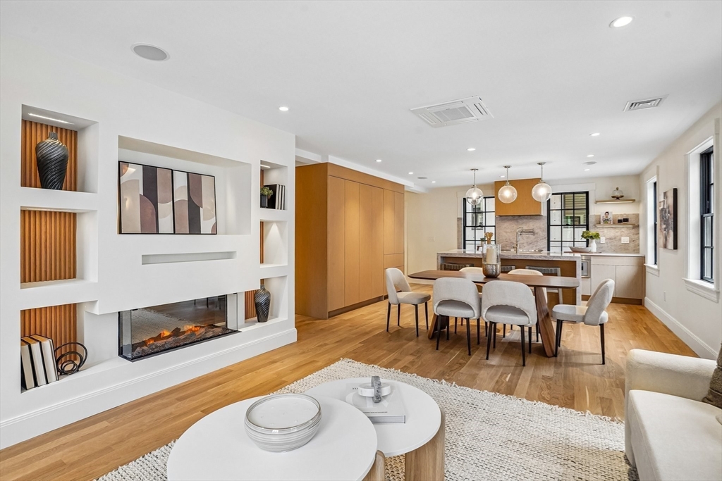 11 Mt Auburn St # A