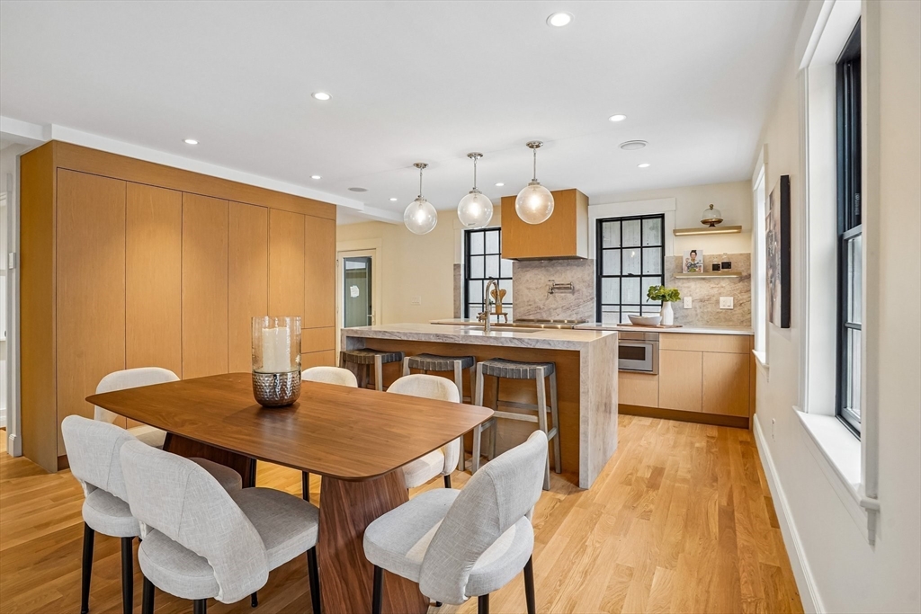 11 Mt Auburn St # A
