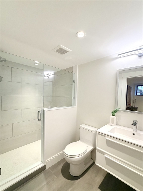11 Mt Auburn St # A