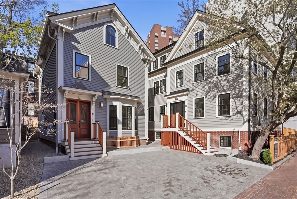 11 Mt Auburn St # A
