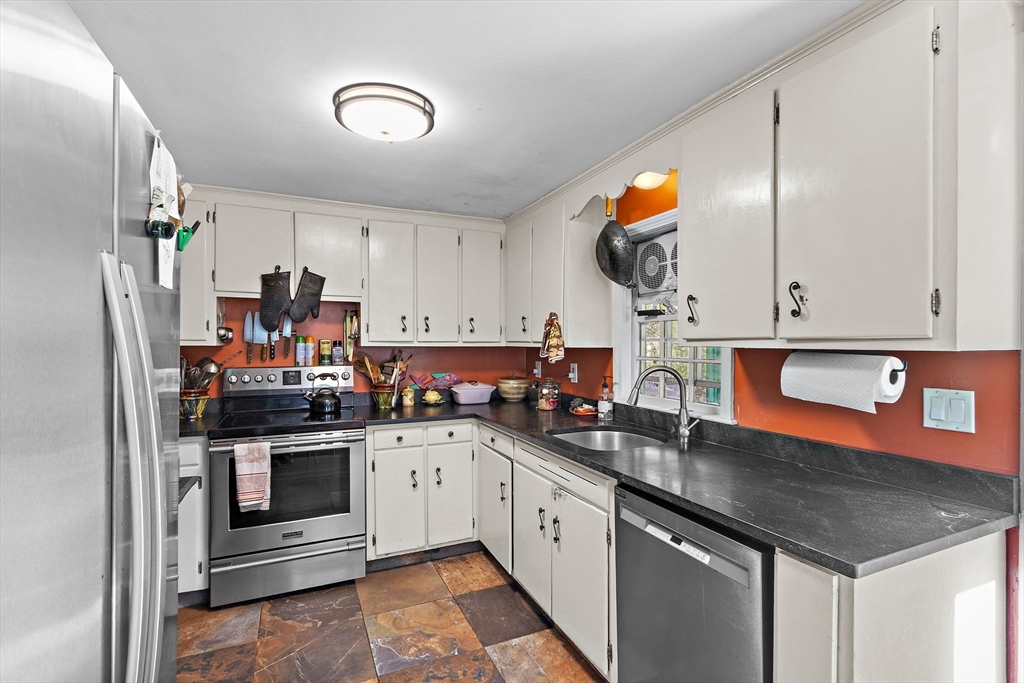 39 Hadley Rd