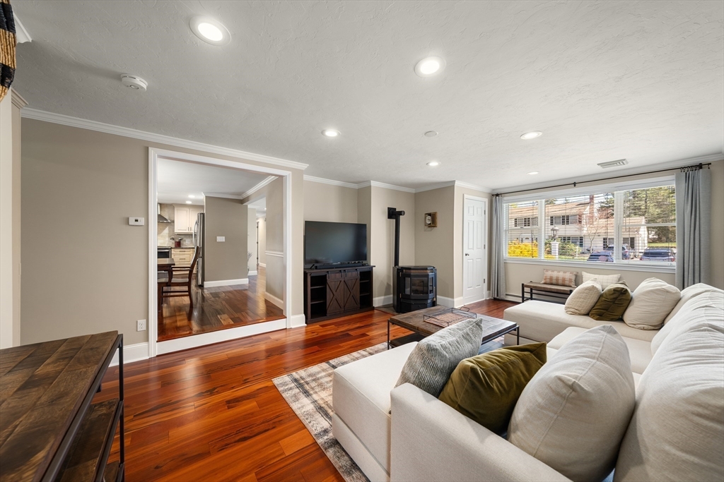 10 Appleton Road