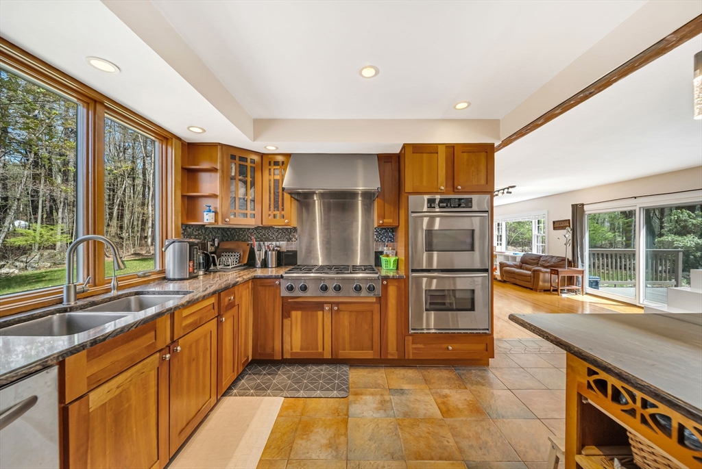 103 Newtown Rd