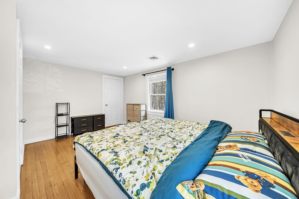 103 Newtown Rd