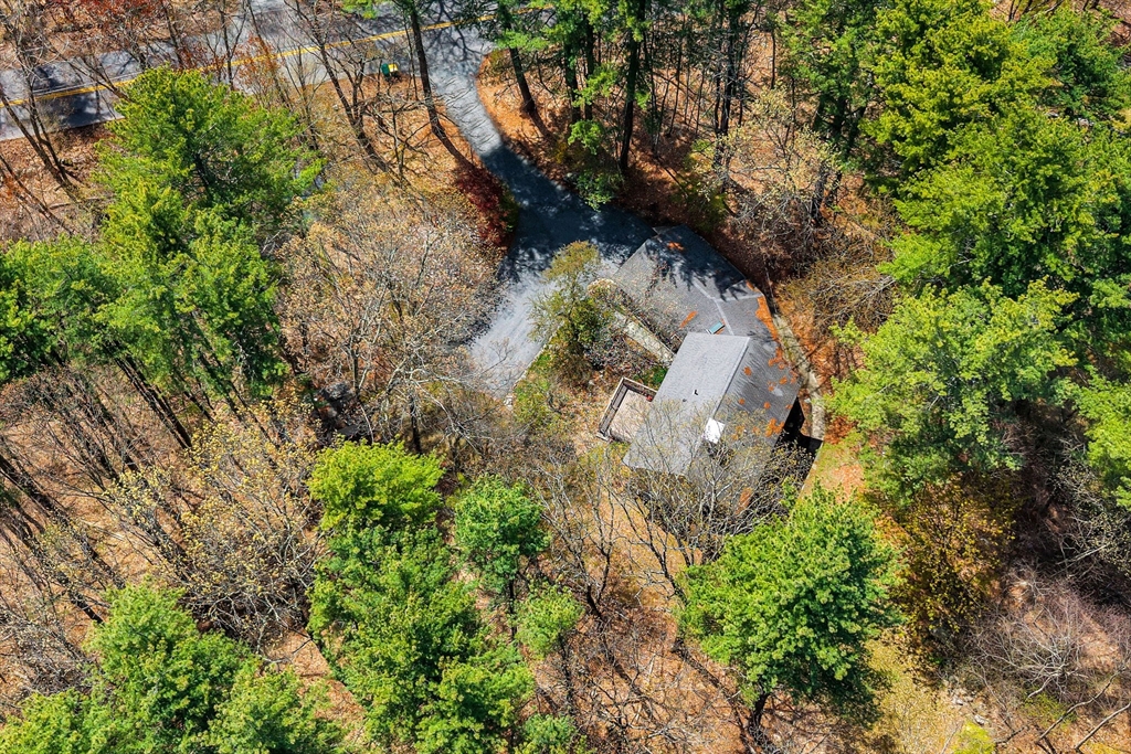 103 Newtown Rd